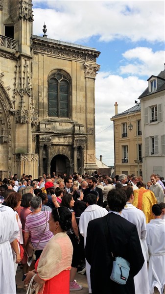 Un nouveau prêtre ordonné à Pontoise